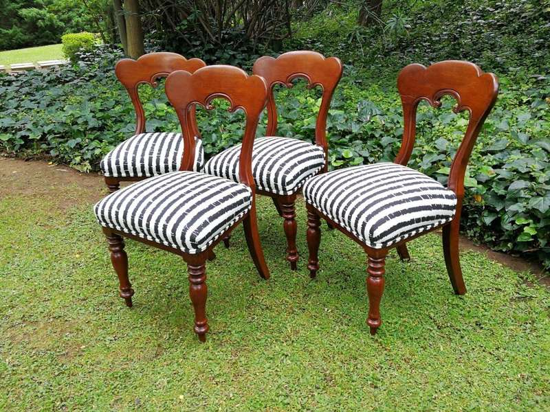 A 19th Century Circa 1880 Set Of Four Victorian Mahogany Chairs