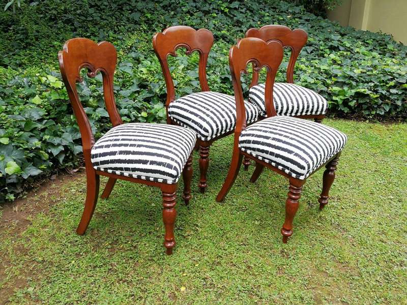 A 19th Century Circa 1880 Set Of Four Victorian Mahogany Chairs