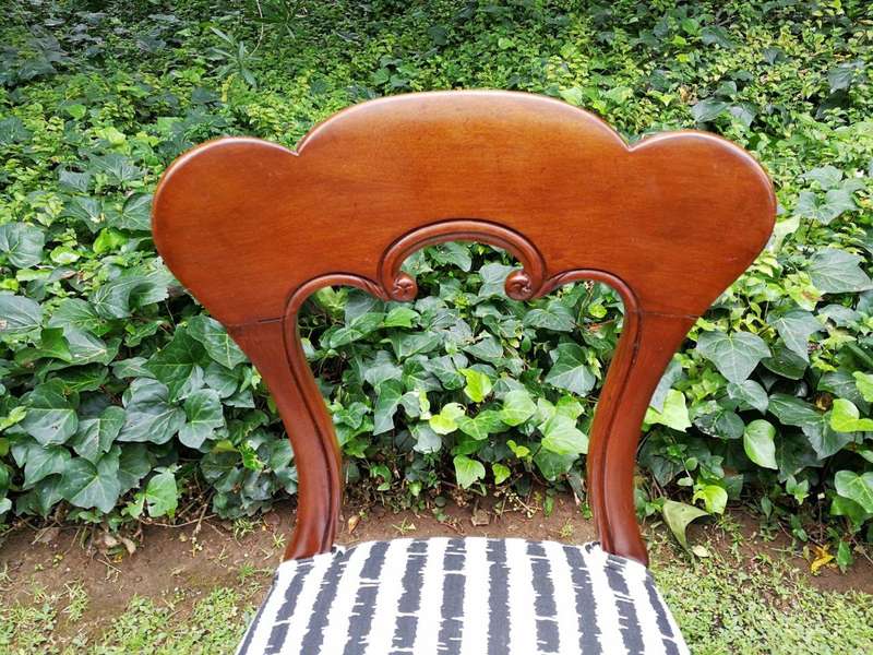 A 19th Century Circa 1880 Set Of Four Victorian Mahogany Chairs