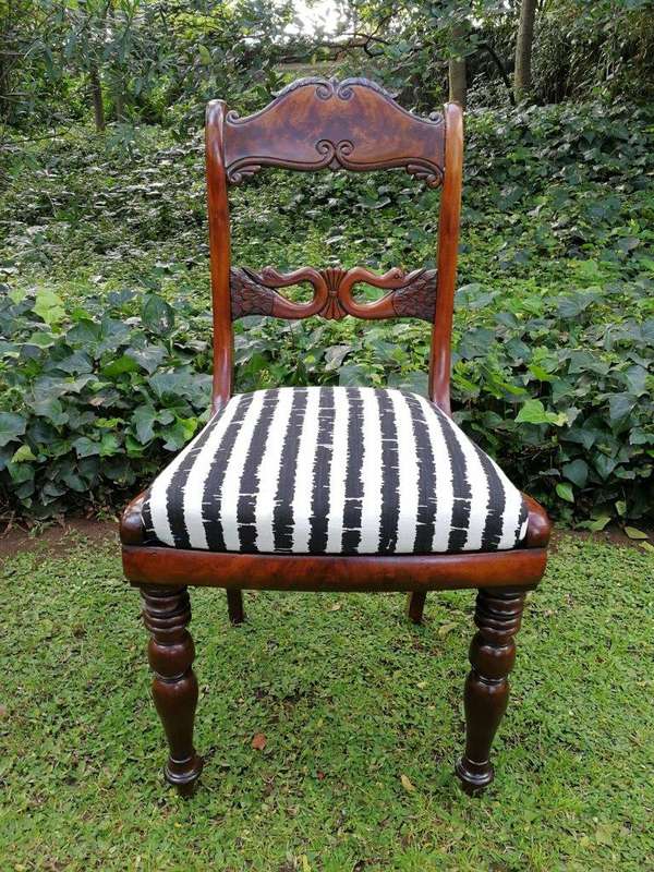 A Set Of Five 19th Century Circa 1860 Victorian Mahogany Chairs