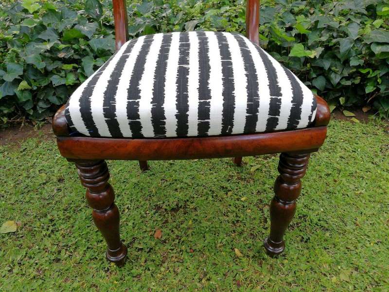 A Set Of Five 19th Century Circa 1860 Victorian Mahogany Chairs