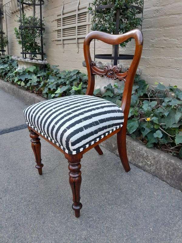 A 19th Century Circa 1890 Victorian Walnut Bustle Back Chair