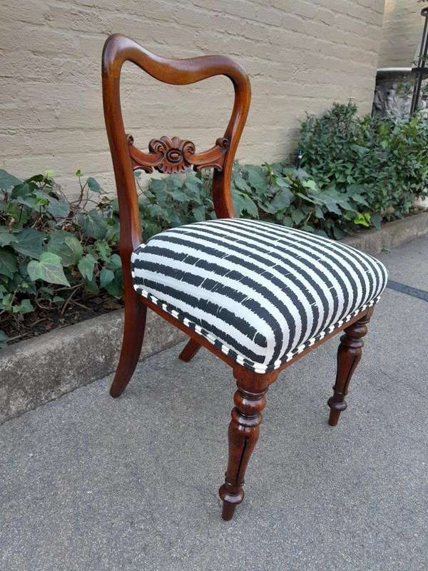 A 19th Century Circa 1890 Victorian Walnut Bustle Back Chair