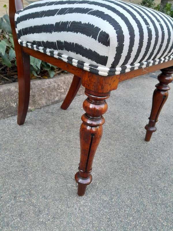A 19th Century Circa 1890 Victorian Walnut Bustle Back Chair