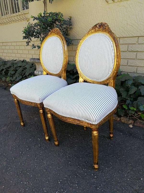 A Pair Of 20th Century French Style Gilt Salon Chairs
