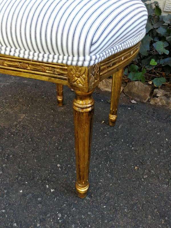 A Pair Of 20th Century French Style Gilt Salon Chairs