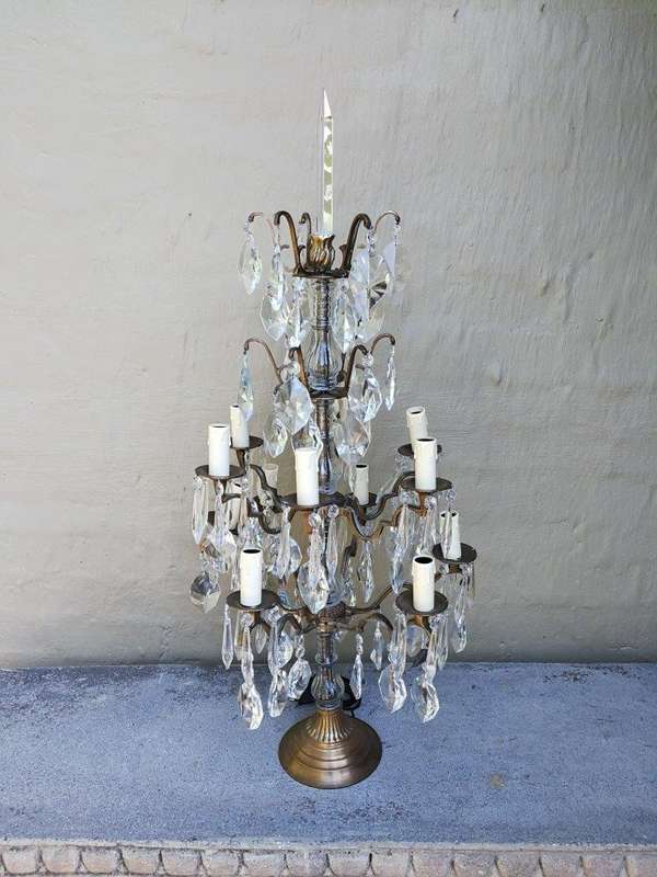 French Style Gallery Brass and Crystal Table Lamp in a Gold Finish (Large)