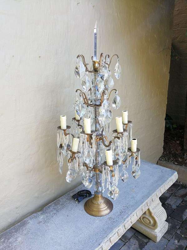 French Style Gallery Brass and Crystal Table Lamp in a Gold Finish (Large)