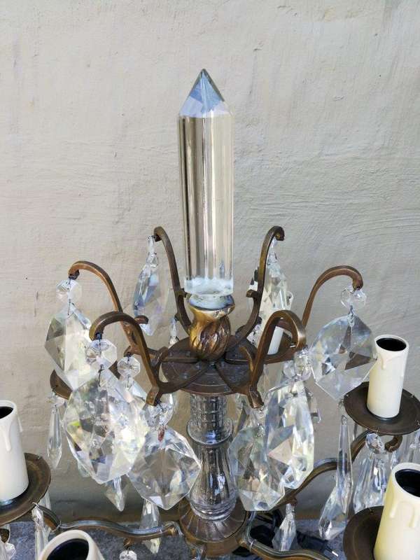 A French Style Gallery Brass and Crystal Table Lamp in a Gold Finish (Medium)