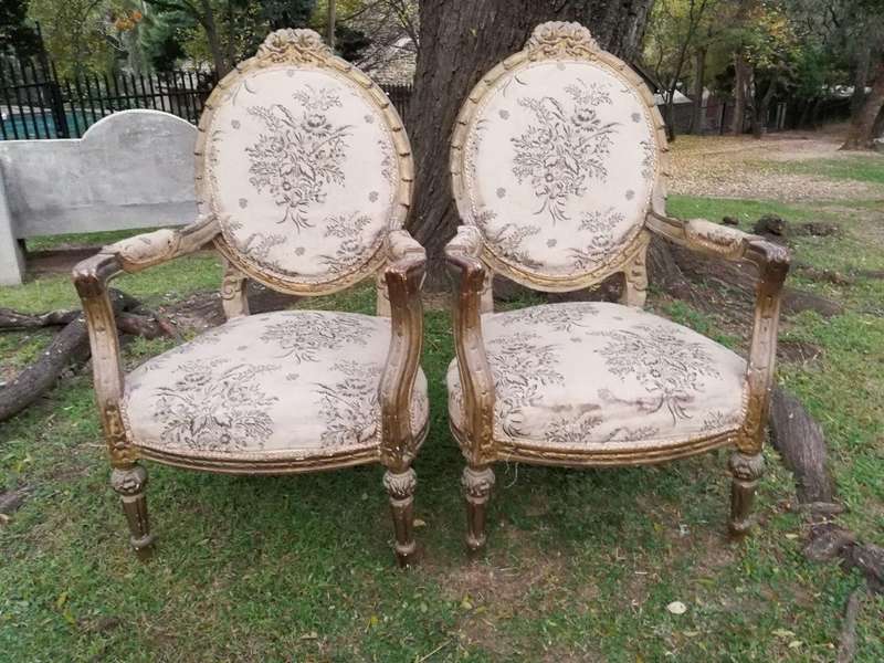 A 20th Century French Style Carved And Hand Gilded Giltwood Five Piece Set Comprising A Settee, A...
