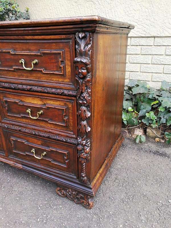 A Late 18th Century Mahogany Carved Chest Of Drawers With British Antique Dealers Association Sta...