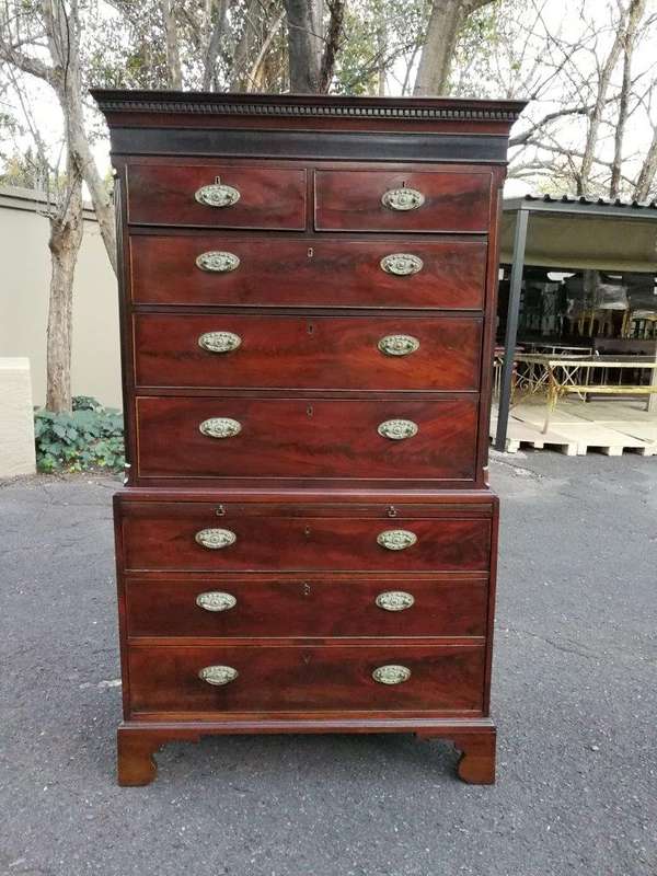 An Exceptional  Late 18th/Early 19th Century George III Mahogany Chest on Chest on Bracket Feet