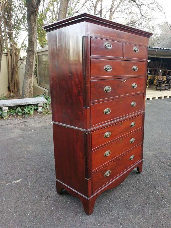 A Circa 1900 Edwardian Mahogany Chest on Chest on Bracket Feet