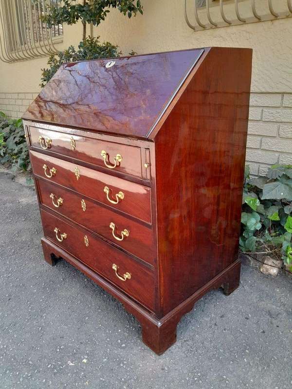 A Historic Circa 1800  Antique - George III Mahogany Bureau, Provenance: Ravenswood - A Heritage ...