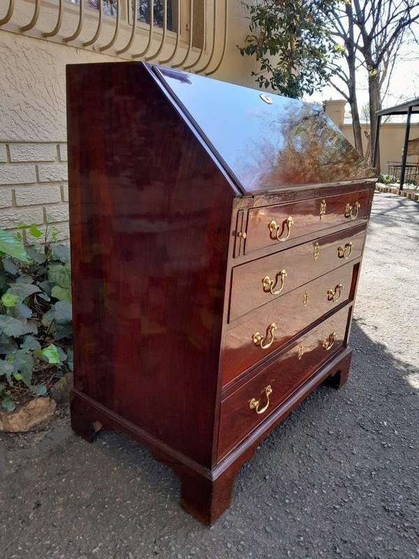 A Historic Circa 1800  Antique - George III Mahogany Bureau, Provenance: Ravenswood - A Heritage ...