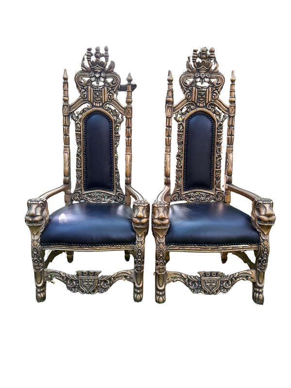 A 20th Century Pair Of French Style Carved and Gilded King / Throne Armchairs Upholstered in Leather