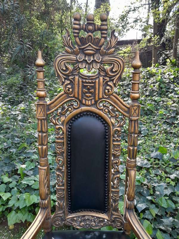 A 20th Century Pair Of French Style Carved and Gilded King / Throne Armchairs Upholstered in Leather