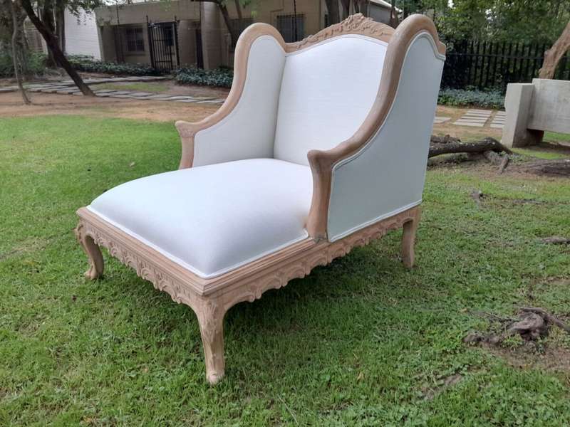 A 20th Century French Style Carved Day Bed / Chaise Longue in a Contemporary Bleached Finish and ...