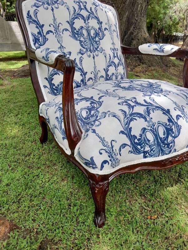A 20th Century French Style Carved And Hand-Gilded Arm Chair With Foot-Rest