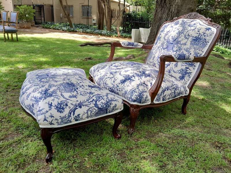 A 20th Century French Style Carved And Hand-Gilded Arm Chair With Foot-Rest