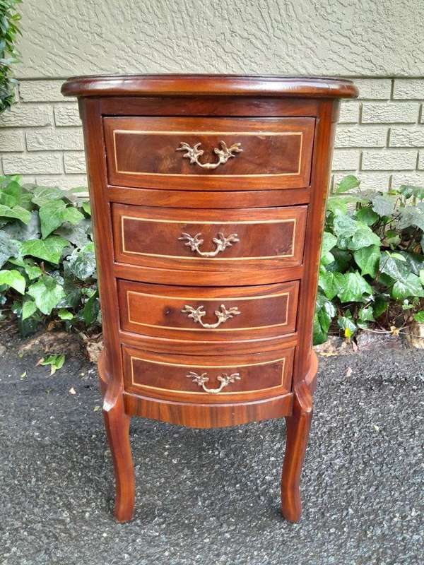 A 20th Century French Style Pair Of Mahogany And Brass Pedestals / Bedside Tables With Four Drawers