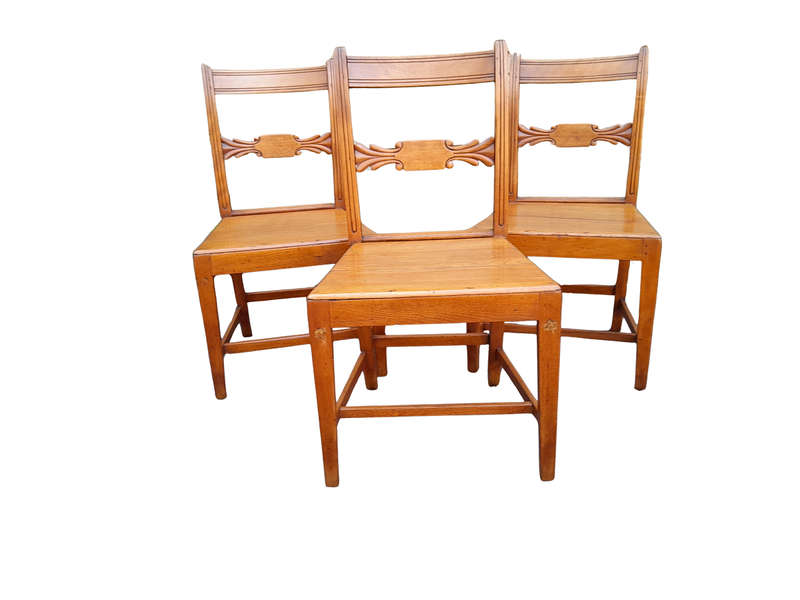 An Early 20th Century Set Of 3 Oak Chairs