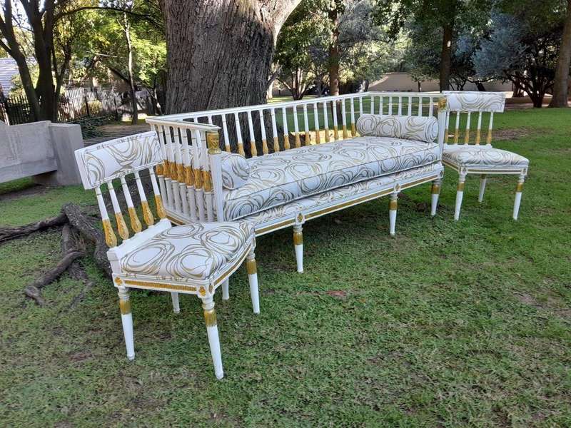 An Antique 19th Century Circa 1800's Set of Swedish Gustavian Period Painted and Gilded Settee an...