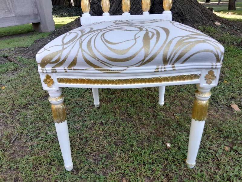 An Antique 19th Century Circa 1800's Set of Swedish Gustavian Period Painted and Gilded Settee an...