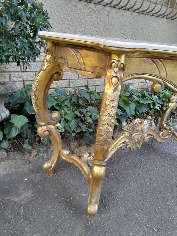 A Gilded Console Table withMarble Top