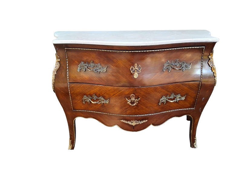 A 20TH Century French Style Mahogany Bombe Commode / Chest Of Drawers