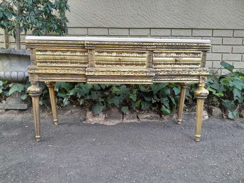 A French Style Carved And Hand Gilded Desk / Console Table / Entrance / Drinks Table With Marble Top