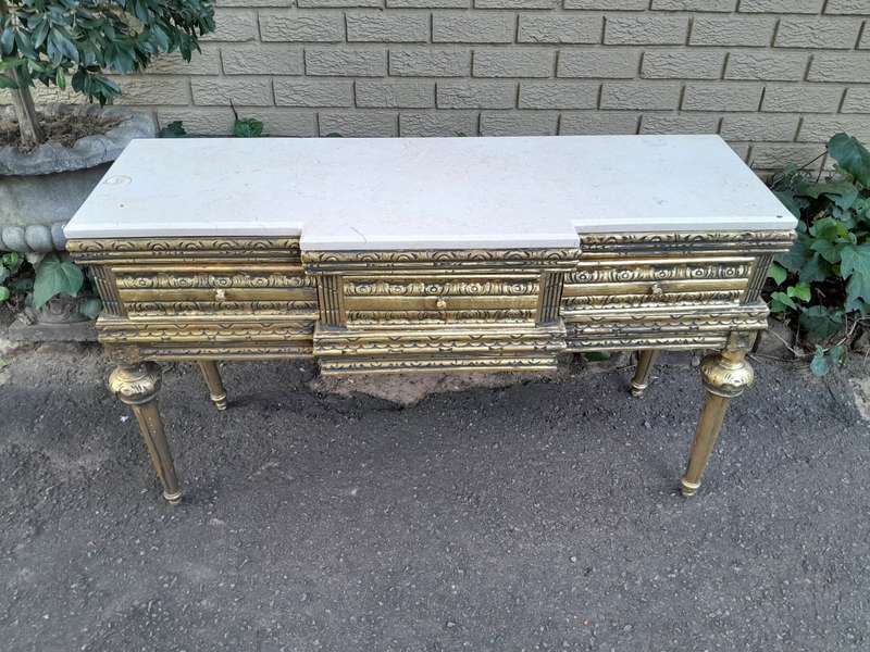 A French Style Carved And Hand Gilded Desk / Console Table / Entrance / Drinks Table With Marble Top