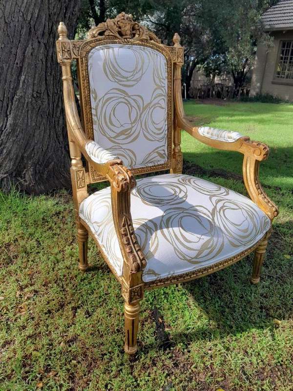 A 20th Century Circa 1980 French Style Giltwood Armchairs