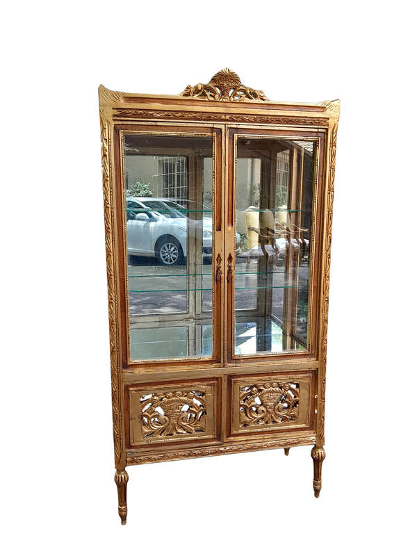 A 20th Century French Style Carved & Gilded Display Cabinet / Vitrine