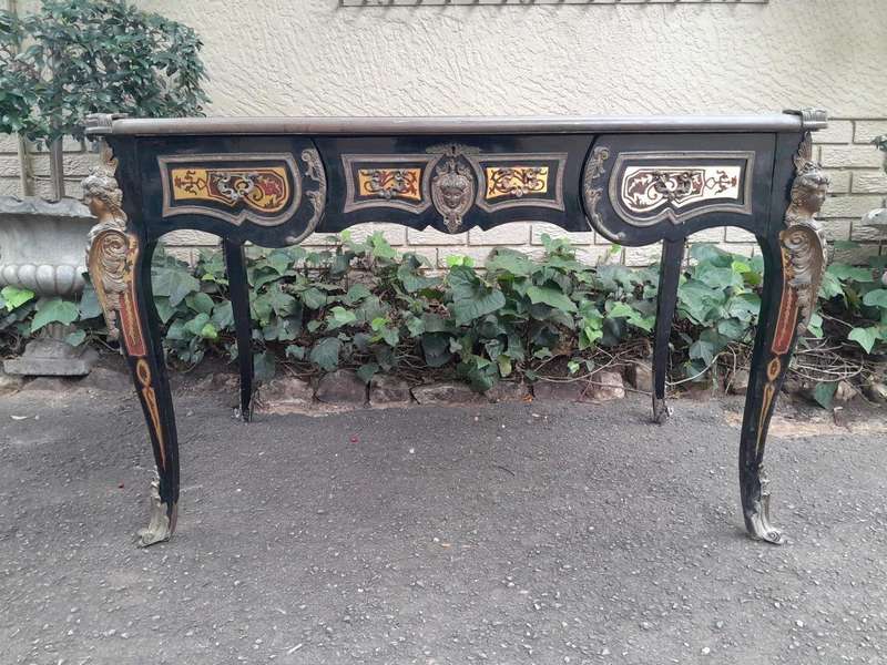A French Style Louis XV Boulle Bureau Plat Writing Desk with Ormolu Mounts and Leather Top with G...