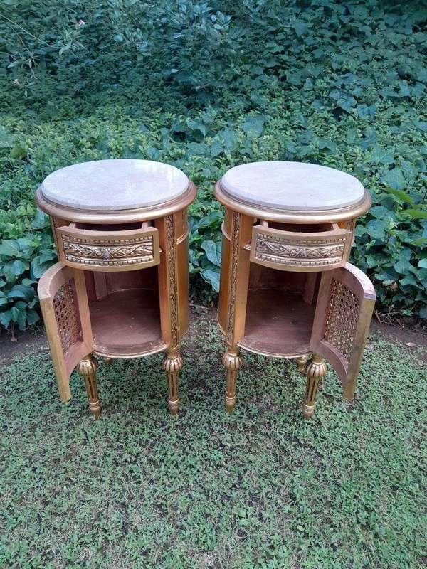 A Pair of French Style Ornately Carved Giltwood Pedestals / Side Tables with Marble Tops