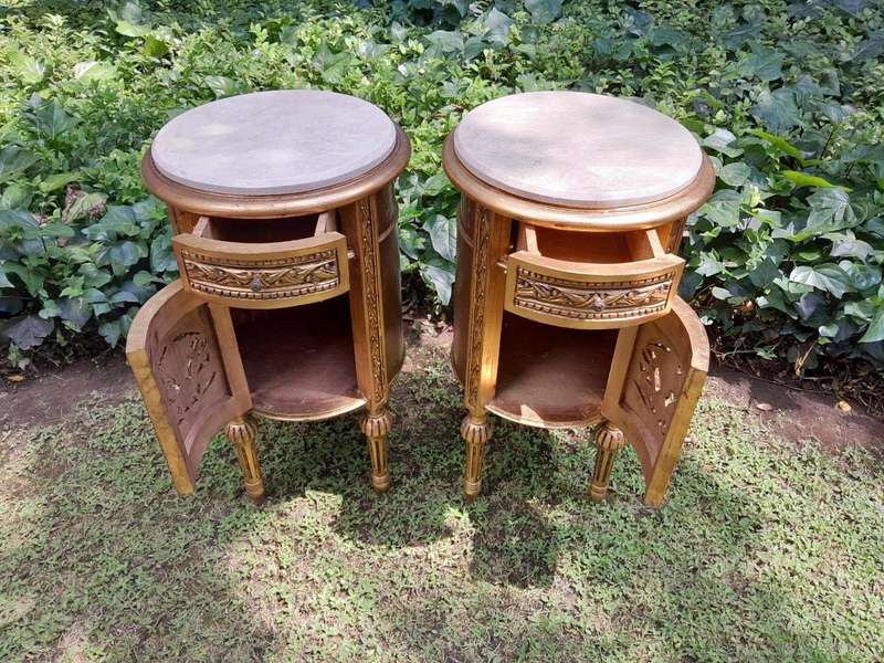 A Pair of French Style Ornately Carved Giltwood Pedestals / Side Tables with Marble Tops