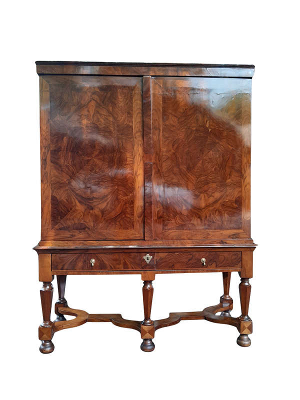 An Exceptional 18th Century Circa 1710 Dutch William and Mary Cabinet on Stand. Olive Oyster with...