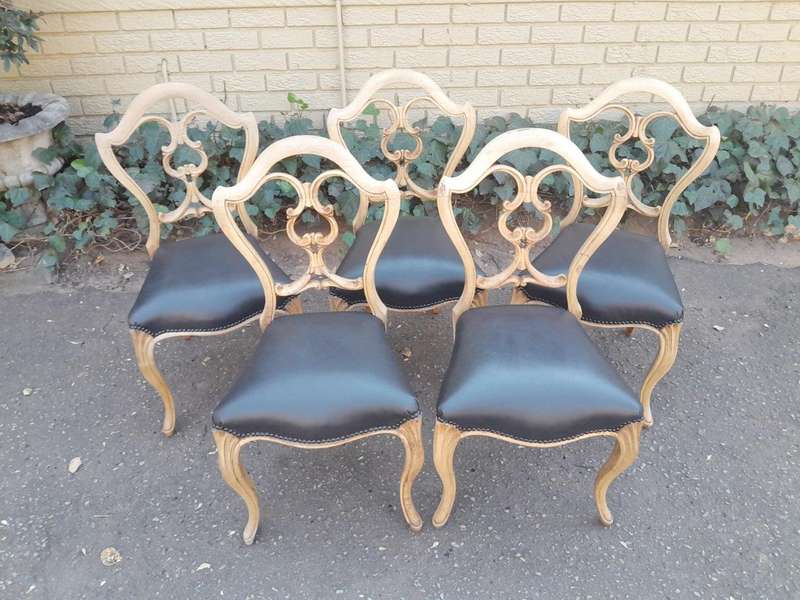 A 20th Century Set Of Five Carved Mahogany Dining Chairs In A Contemporary Bleached  /  Natural F...