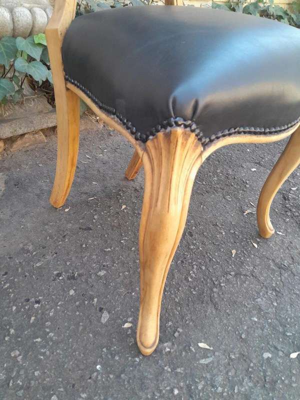 A 20th Century Set Of Five Carved Mahogany Dining Chairs In A Contemporary Bleached  /  Natural F...