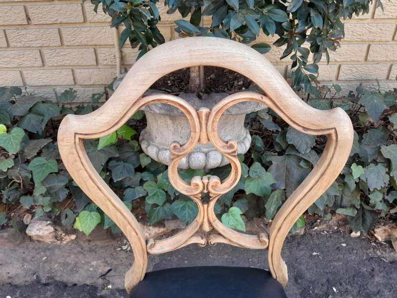 A 20th Century Set Of Five Carved Mahogany Dining Chairs In A Contemporary Bleached  /  Natural F...