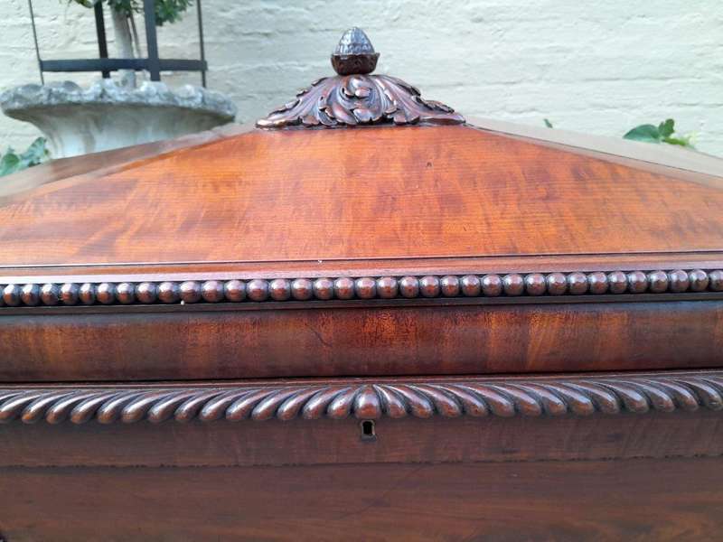 A 19th Century Flame Mahogany Wooden Carved  Cellarette on Carved Feet (Interior with Lead Linin...
