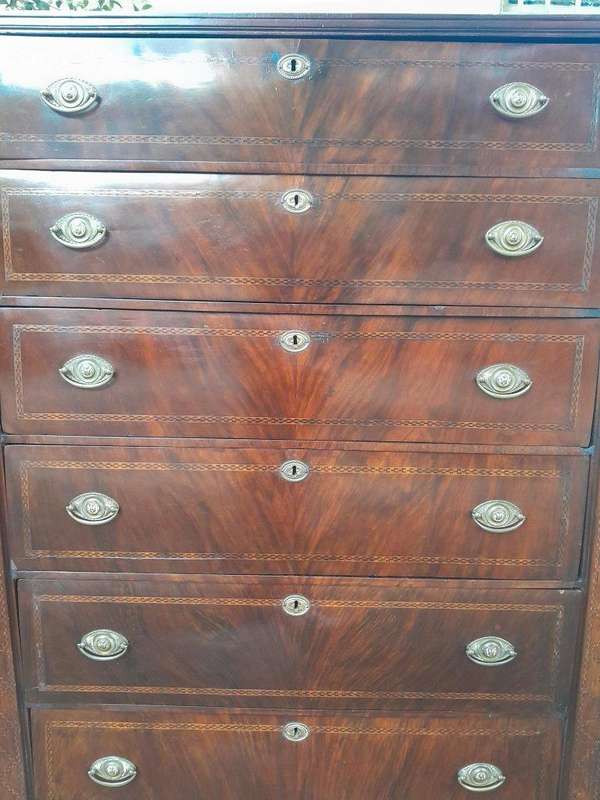 A 19th Century Victorian Flame Mahogany and Inlaid Chest of Drawers