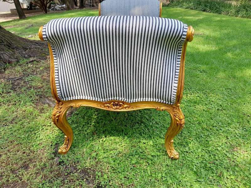 A 20th Century French Style Ornately Carved And Hand Gilded Baroque Window Seat / Bench