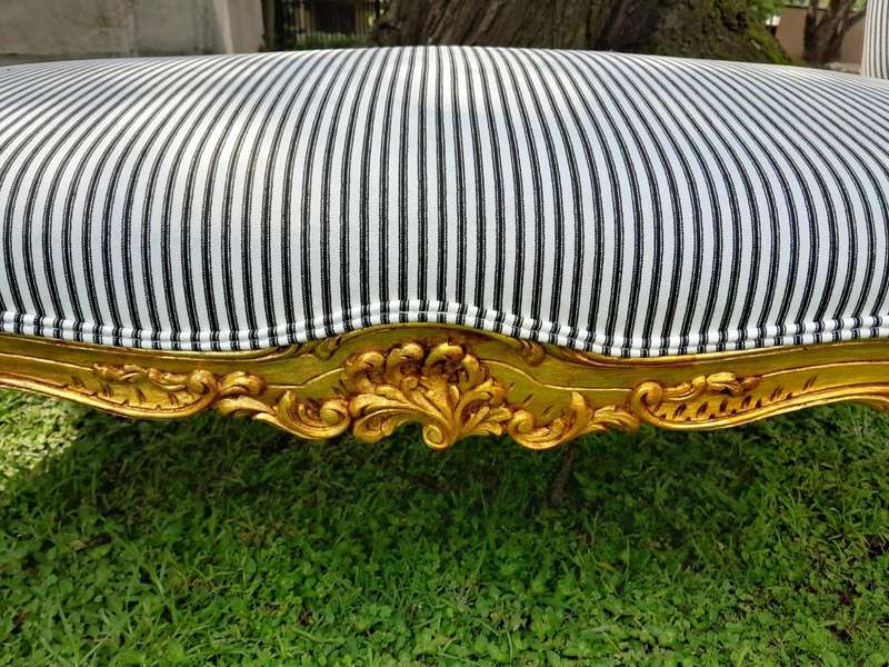 A 20th Century French Style Ornately Carved And Hand Gilded Baroque Window Seat / Bench