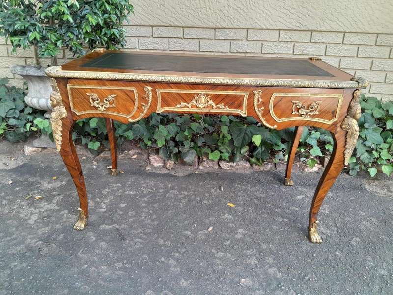 A Middle 20th Century French Louis XVI Style Rosewood Bureau / Plat / Desk With Gilt and Tooled B...