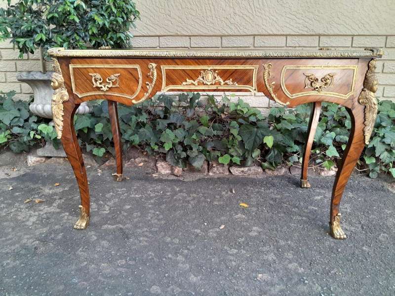 A Middle 20th Century French Louis XVI Style Rosewood Bureau / Plat / Desk With Gilt and Tooled B...