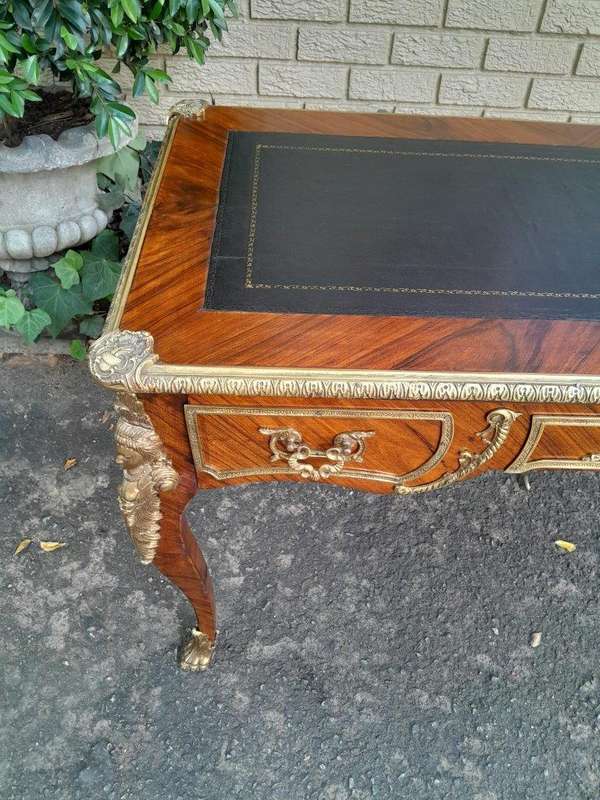 A Middle 20th Century French Louis XVI Style Rosewood Bureau / Plat / Desk With Gilt and Tooled B...