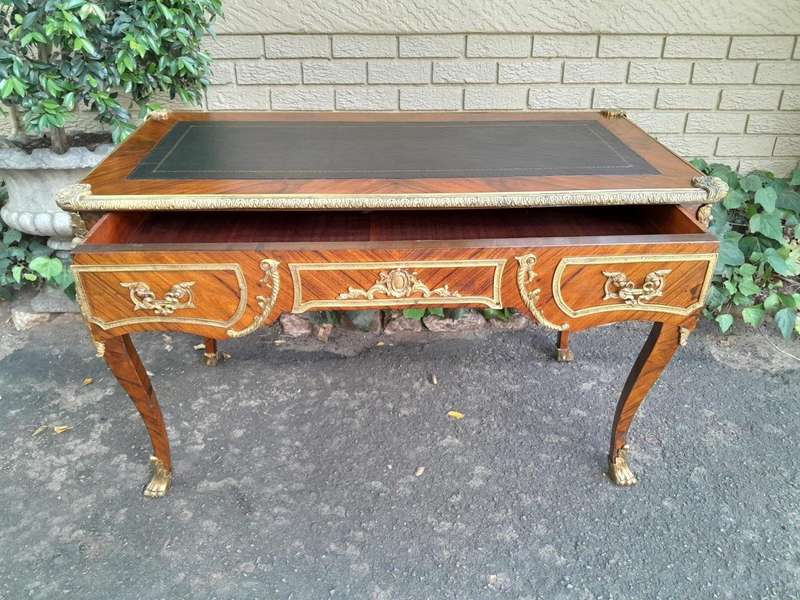 A Middle 20th Century French Louis XVI Style Rosewood Bureau / Plat / Desk With Gilt and Tooled B...