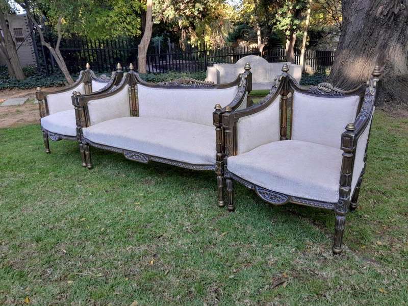 A 20th Century French Style Set of  A Pair of Armchairs and a Settee
